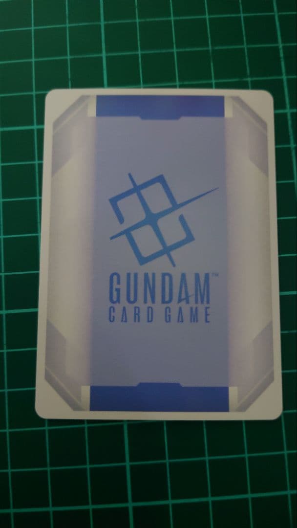 ガンダムカードゲーム　スレッタ・マーキュリー　白　ST01-011 β パラレル