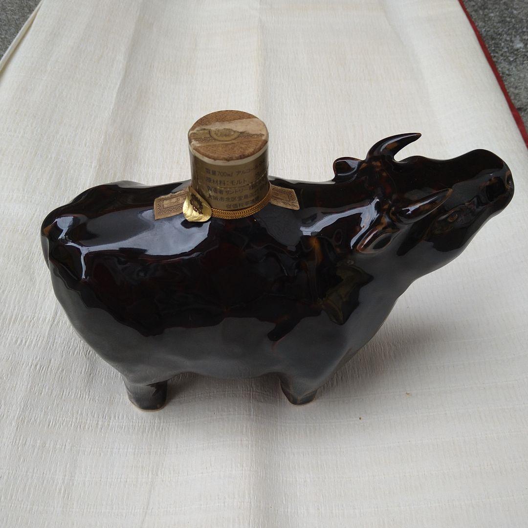 サントリー オールド 干支丑歳 陶器ボトル 古酒 置物 お正月 台付