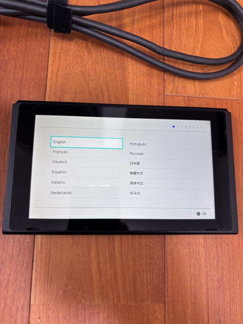 Nintendo Switch 本体 + 付属品【動作確認済み】