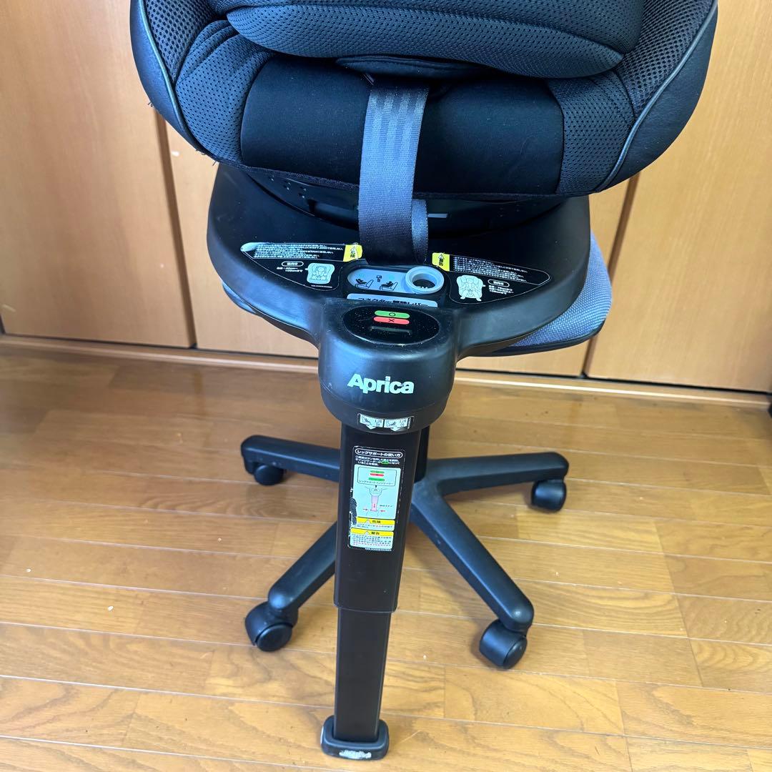 【美品】Aprica クルリラビッテプロテクト ISOFIX アップリカ　黒