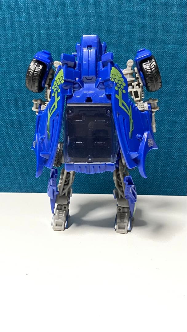 トランスフォーマー　イーバック　EVAC スタジオシリーズ