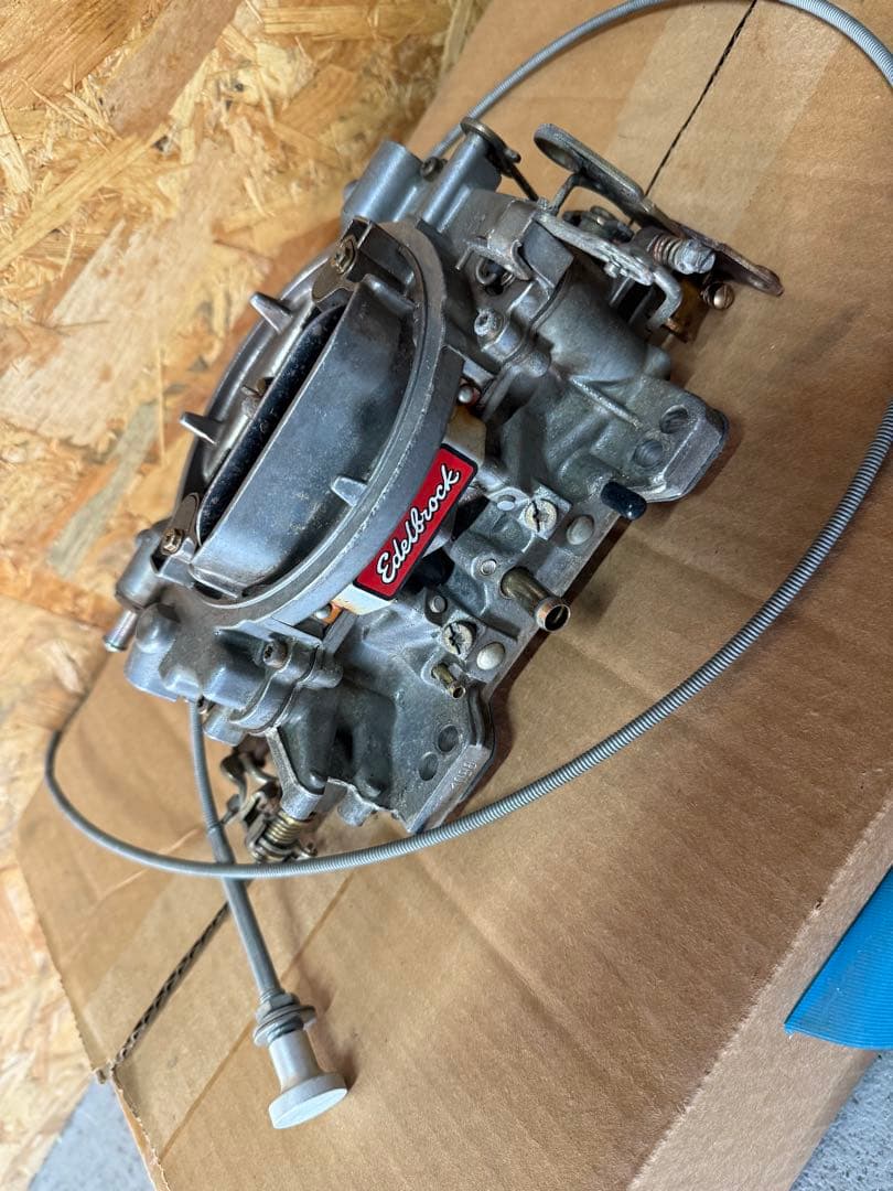 [ジャンク]Edelbrock キャブレター 1405 1098 EDELBROCK CARBURETOR,PERFORMER,600 CFM,MANUAL CHOKE – Southwest Speed