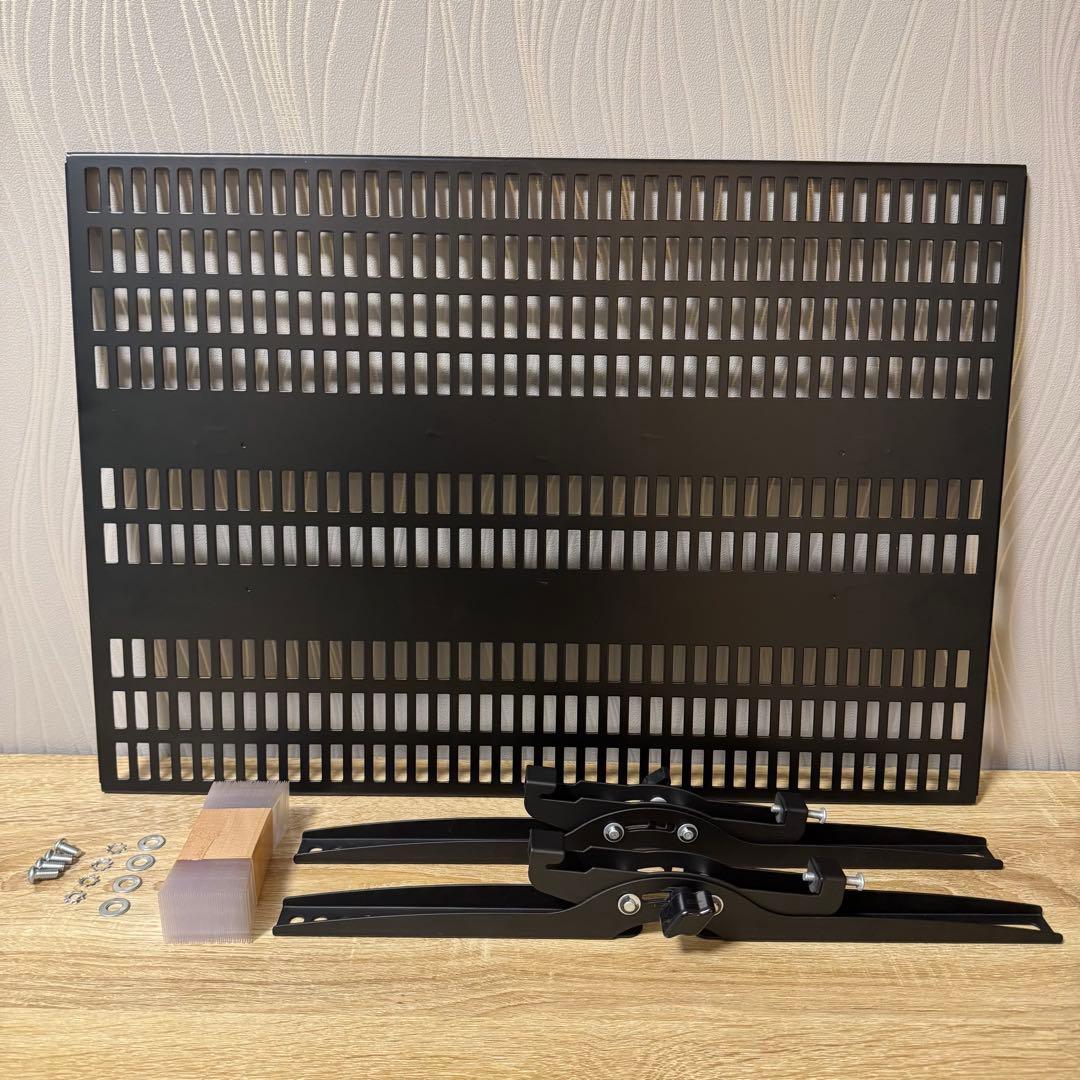 壁美人 37-65インチ対応 Amazon | テレビ ホッチキス止め 37～65型 耐荷重25kg TVセッター壁