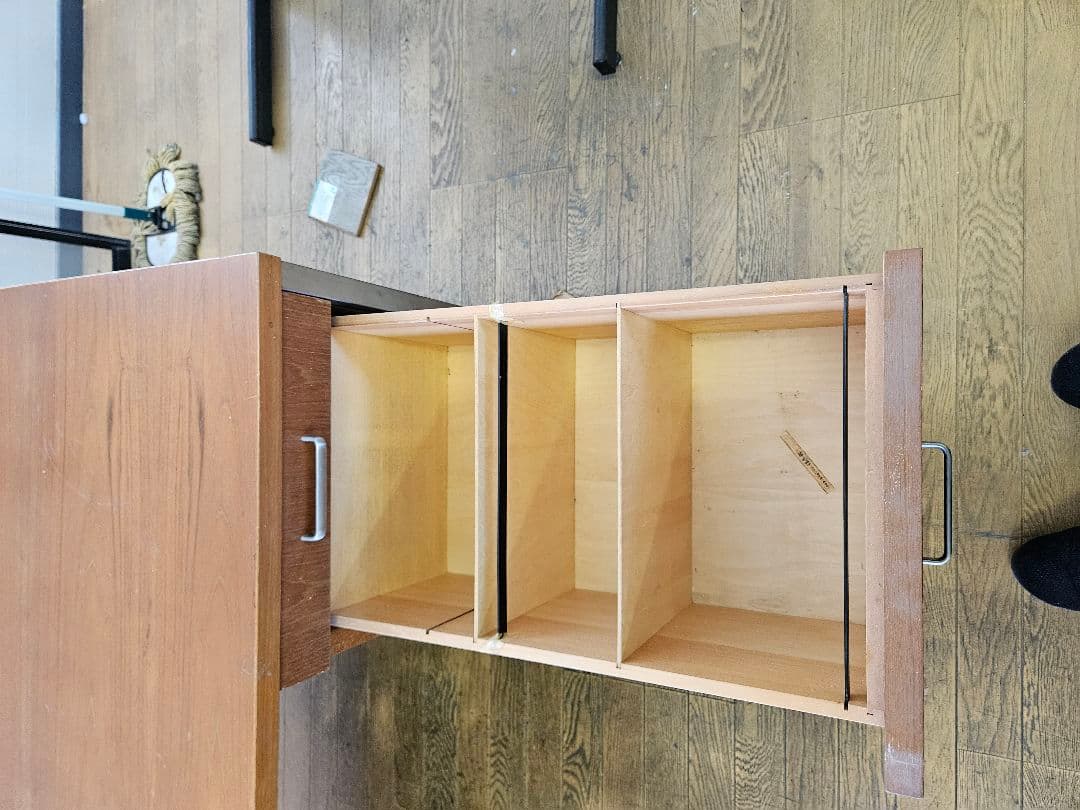 木製モダンデスク 4引き出し付き 大幅値下げ