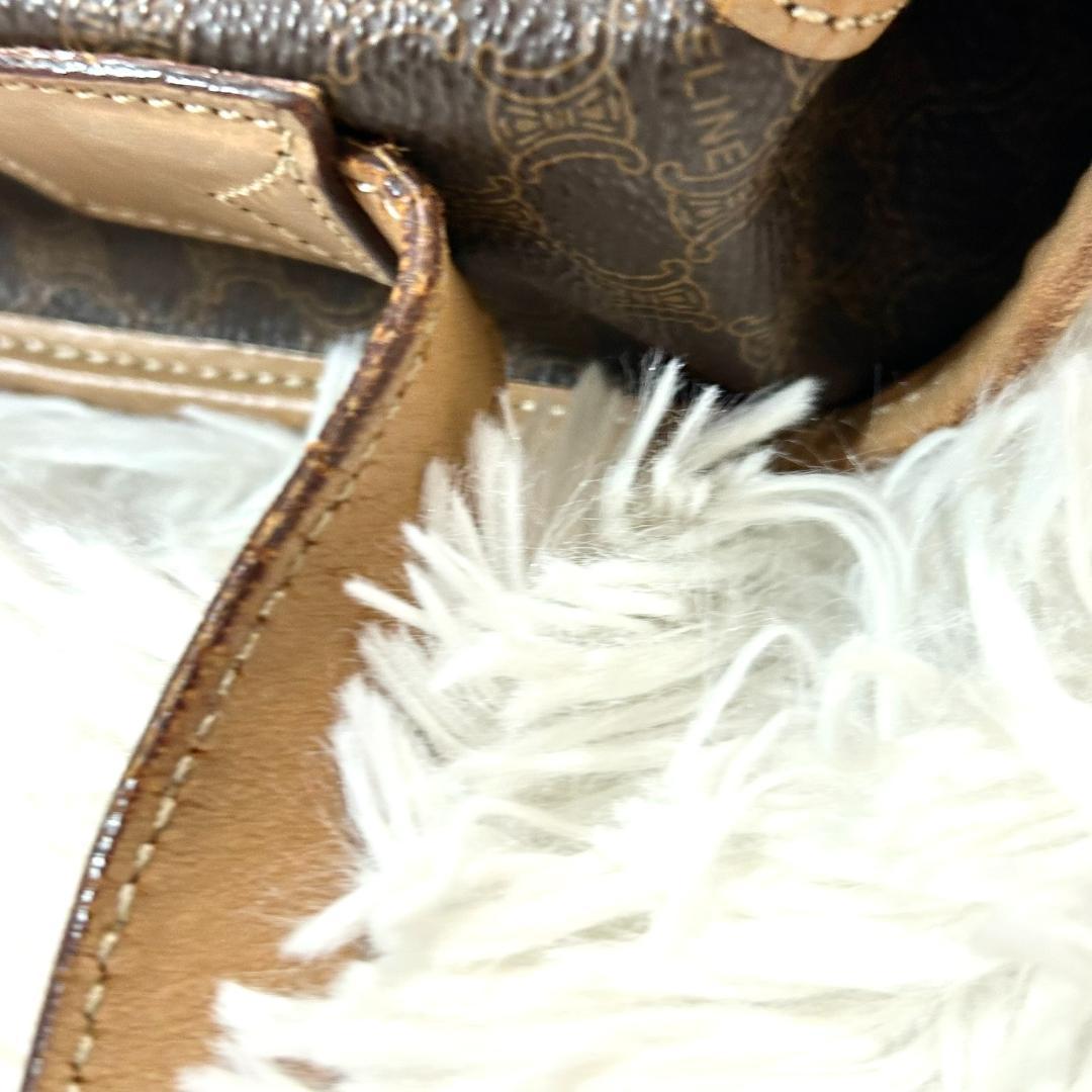 セリーヌ　ショルダーバッグ　マカダム　ヴィンテージ　金具　ゴールド　PVC