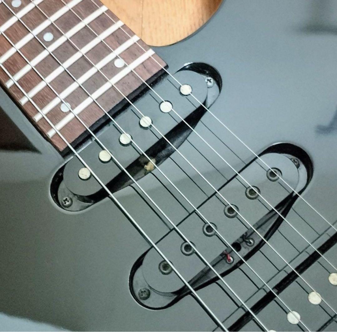 ノーブランド ES335タイプセミホロウ（fホール無し）ギター傷多め