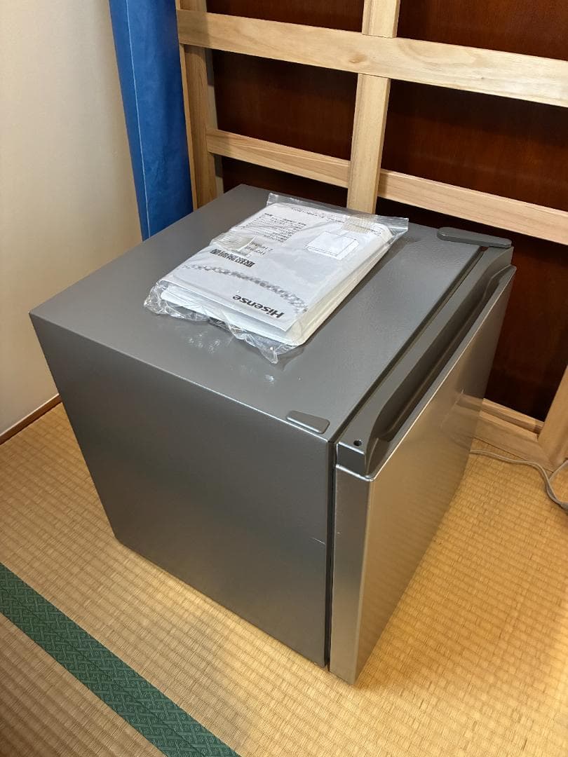 【美品】2025年製　Hisense 国産小型冷蔵庫