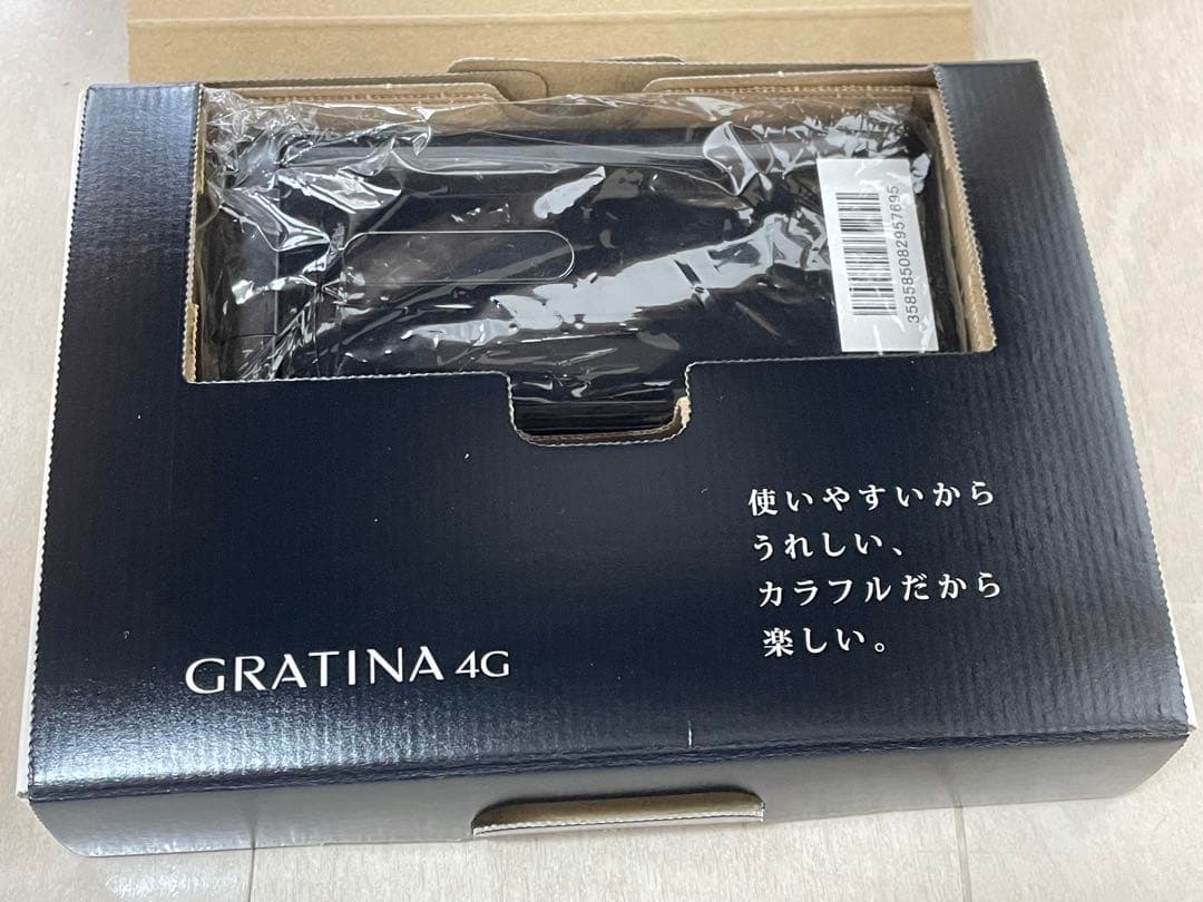 週末限定価格　新品SIMフリー au GRATINA 4G KYF31 ブラック