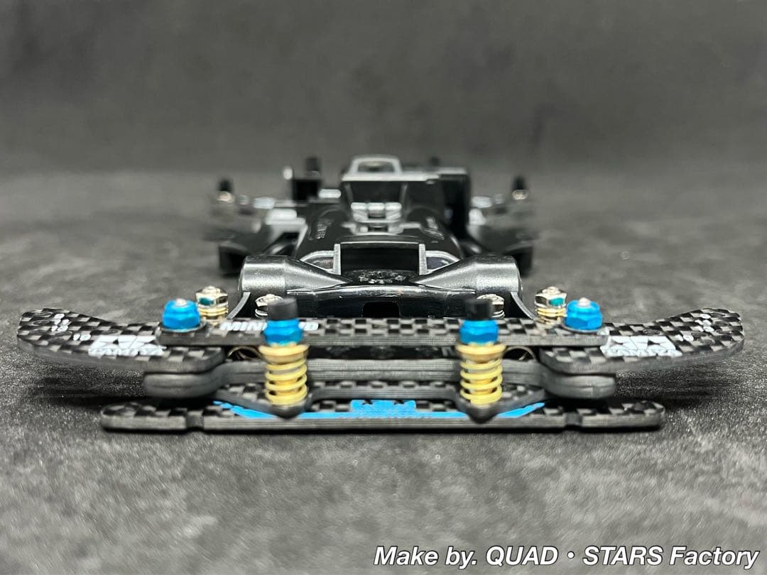 【ミニ四駆・AR用】2軸ATピボット＋1軸リヤアンカー＋リヤスキッド　カーボン