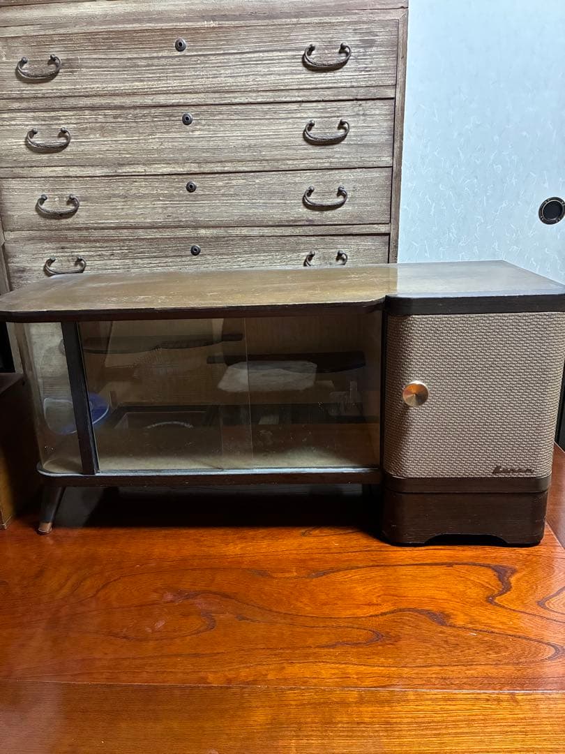 昭和レトロ家具・家電・雑貨まとめ売り（箪笥・座卓・扇風機・火鉢
