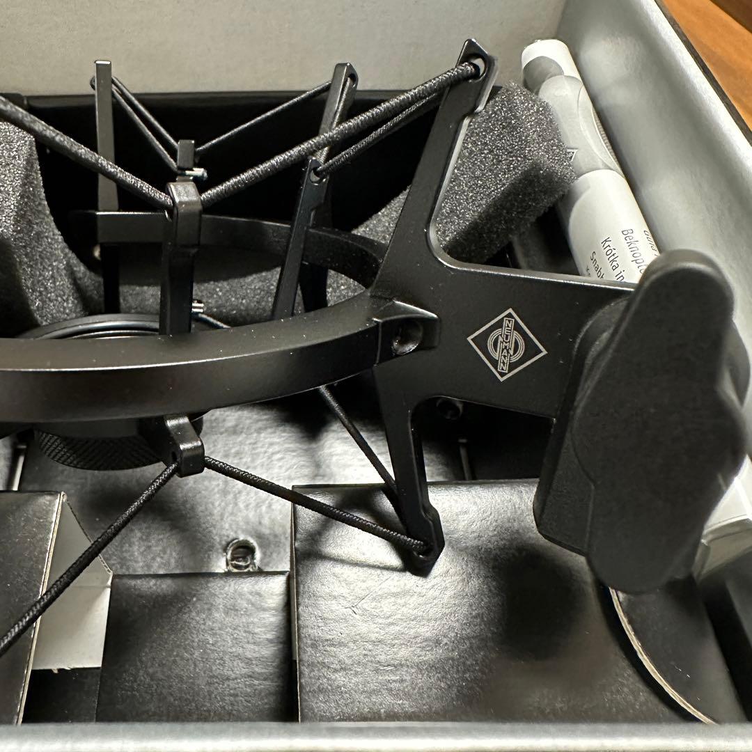 【新品未使用】Neumann ノイマンTLM 107 黒 Studio set