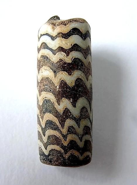 C0401古代とんぼ玉 (17) 難あり イスラム 大粒管 ガラスビーズ 難あり