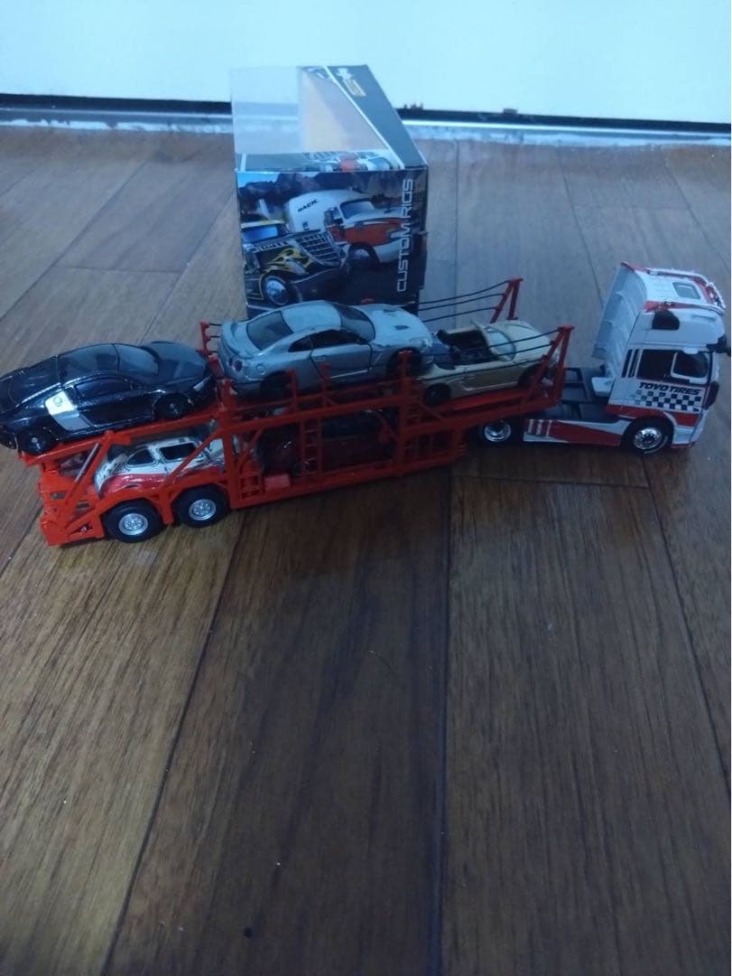 ベンツ1/64　DD-modelsトレーラー　トミカ5台セット