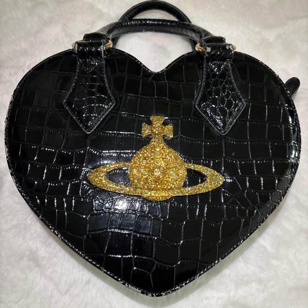 ヴィヴィアンウエストウッド　ハート型エナメルハンドバッグ