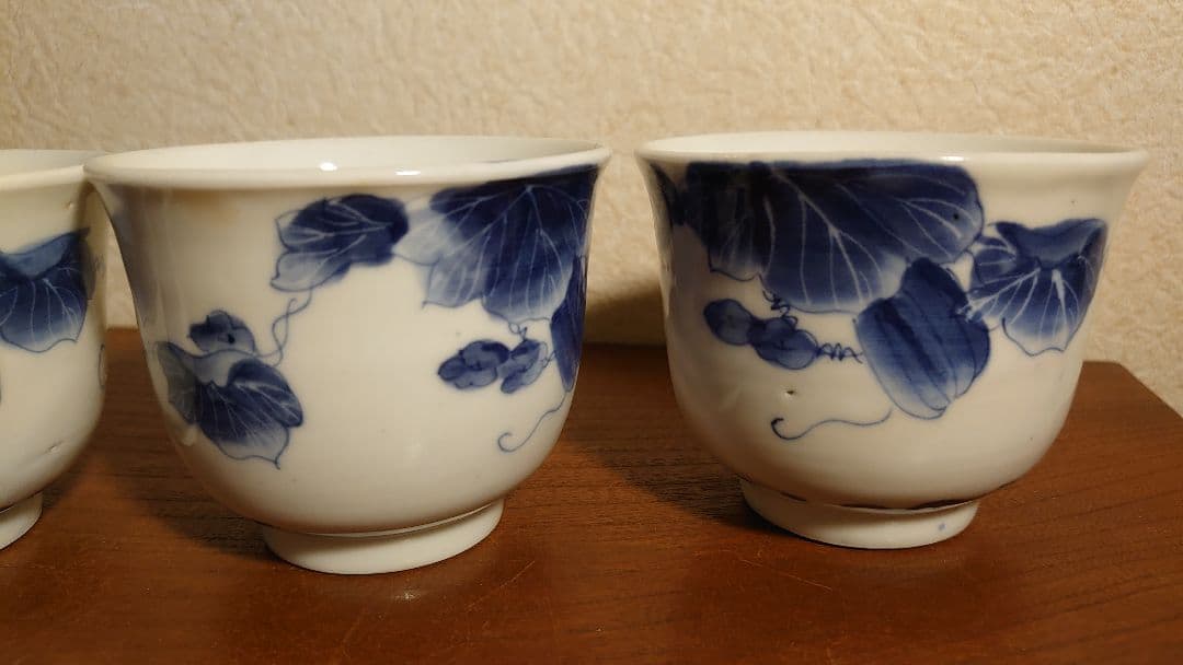 李朝　白磁　染付　蔓草文様　古染付　アンティーク李朝　蔵出し　鑑賞陶器　４客