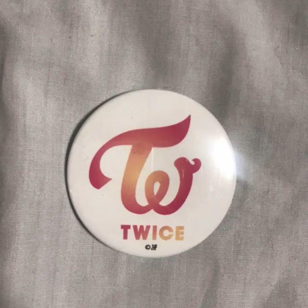 twice ロゴ 109 ポップアップストア 缶バッジ - メルカリ