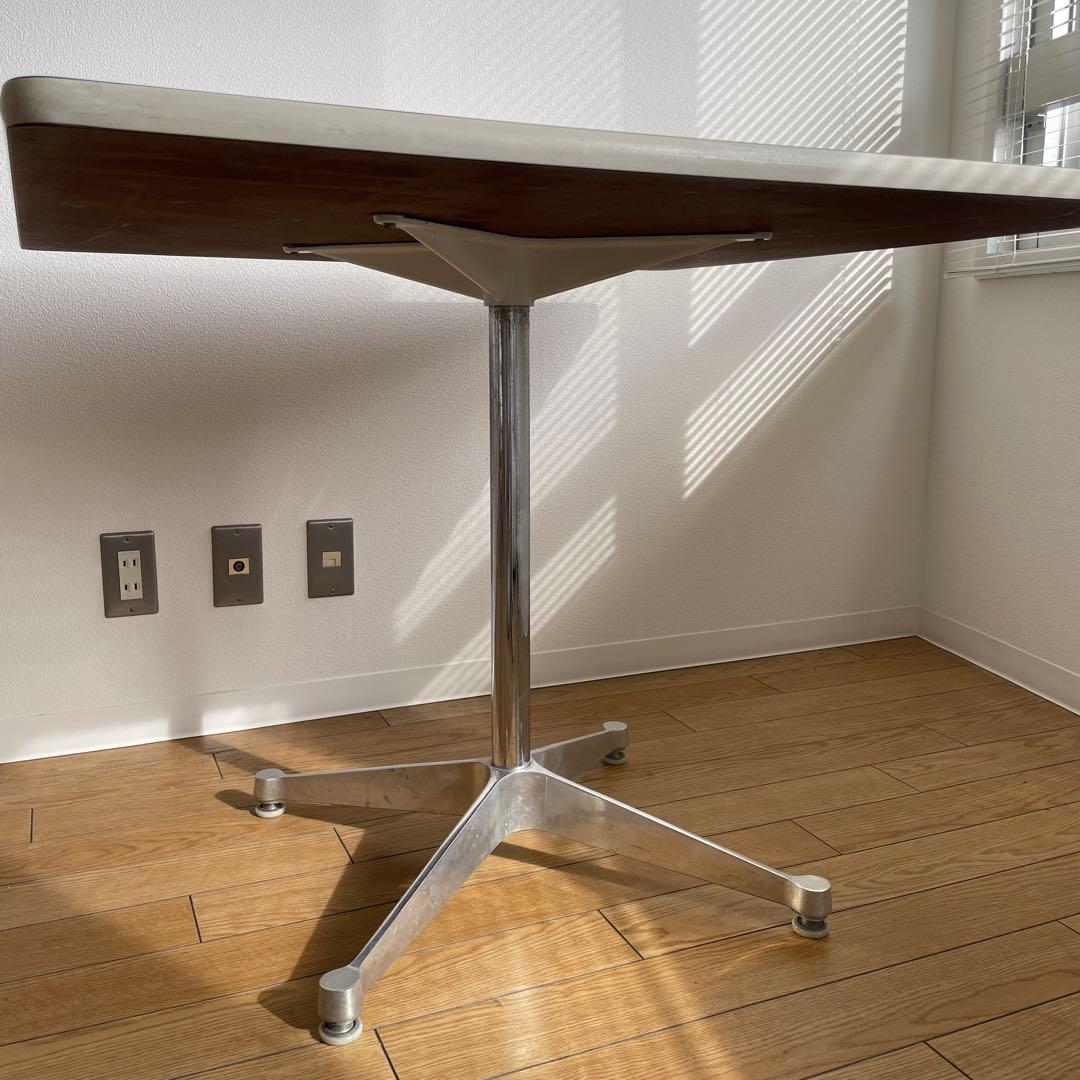 herman miller ダイニングテーブル 正方形 ホワイト