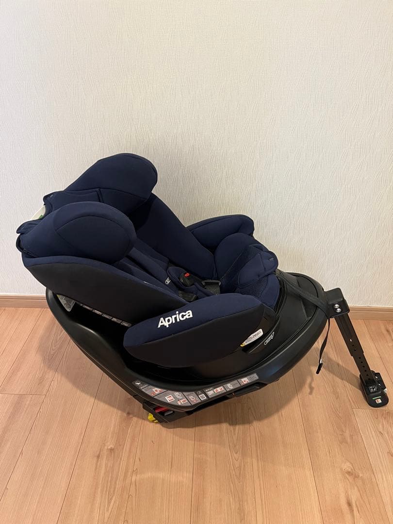【使用回数僅か】Aprica ディアターンプラス　ISOFIX