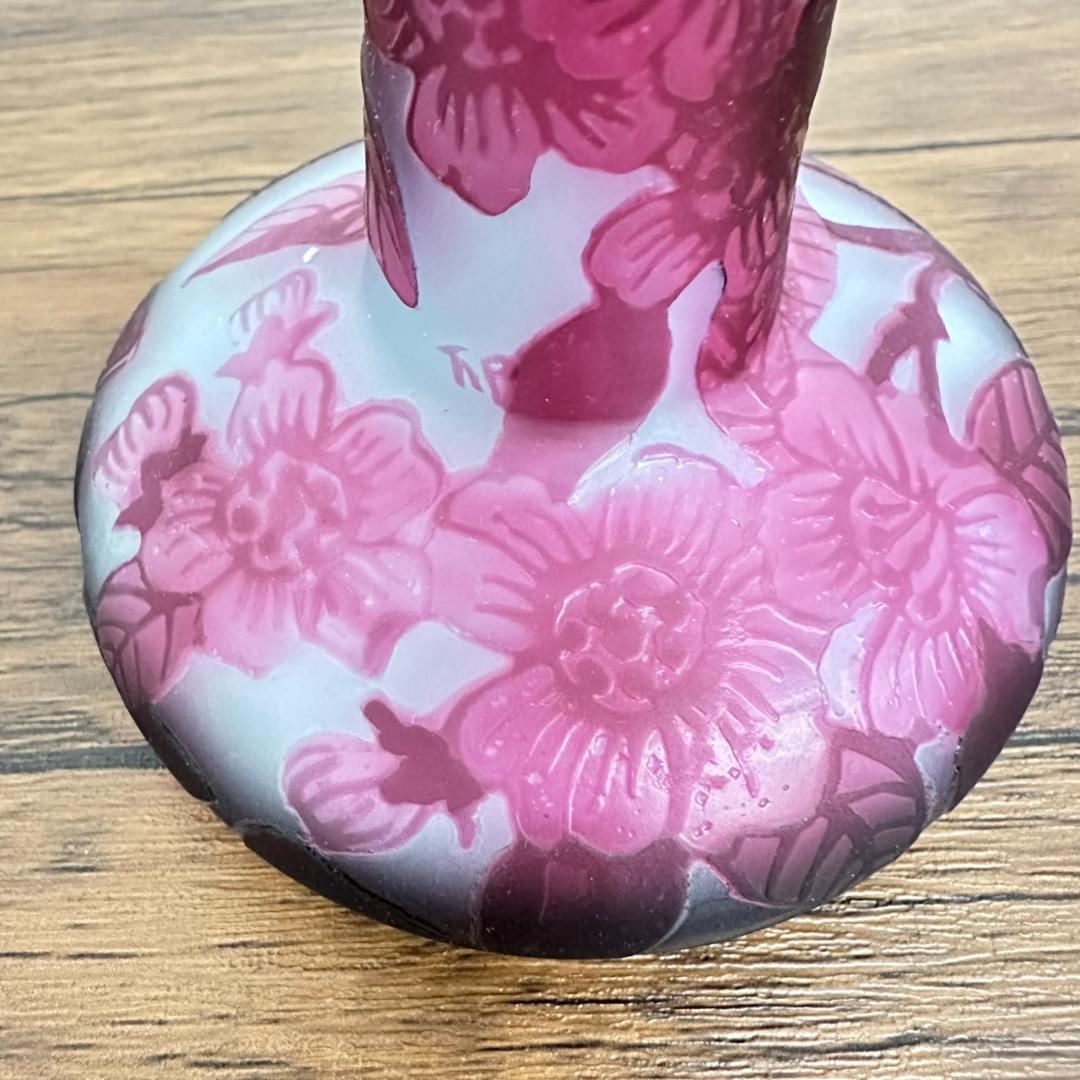 エミールガレ かわいいサイズ 一輪挿し 花瓶 カメオ彫り 被せガラス