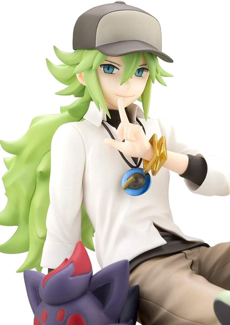 ポケモンセンター オリジナル N & ゾロア フィギュア
