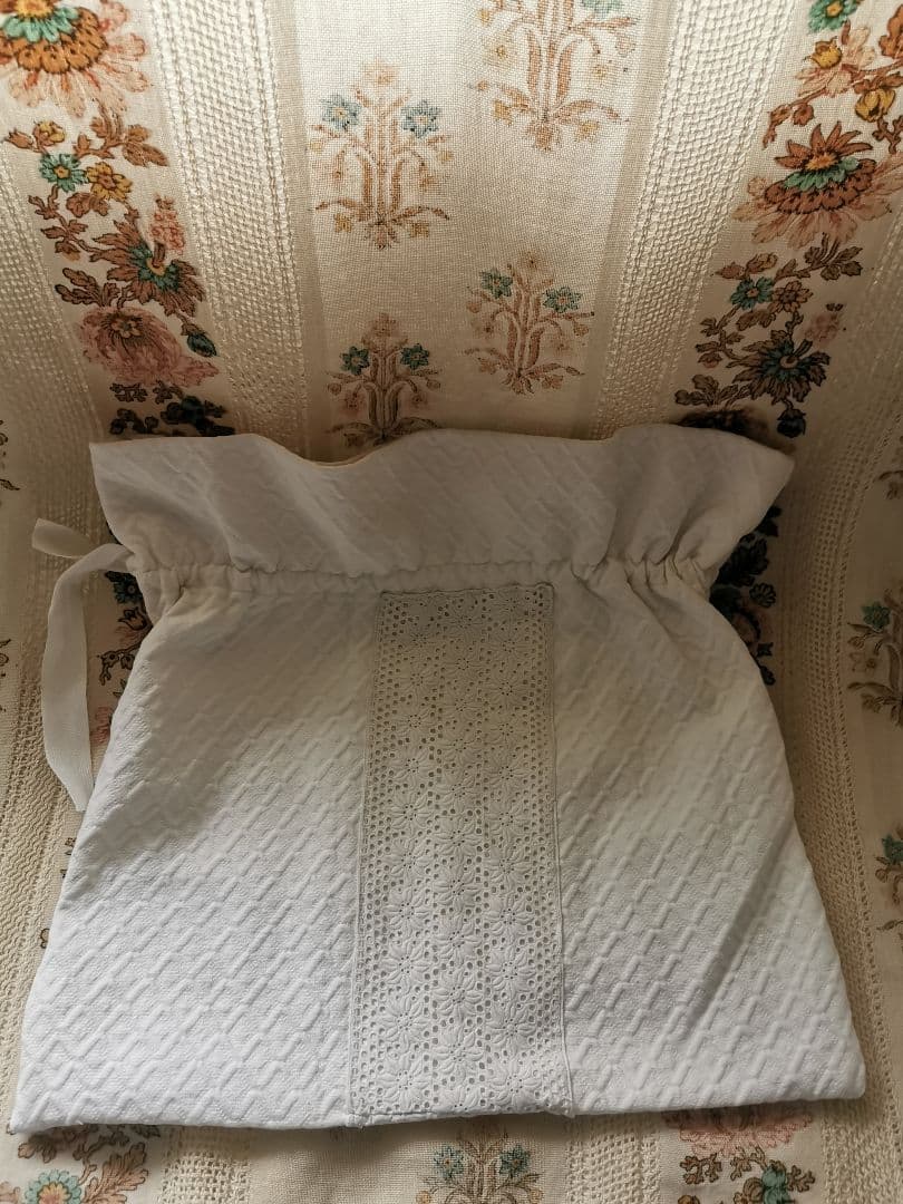 ヴィンテージ ピケドプロヴァンス ガロン花レース刺繍 菱模様織