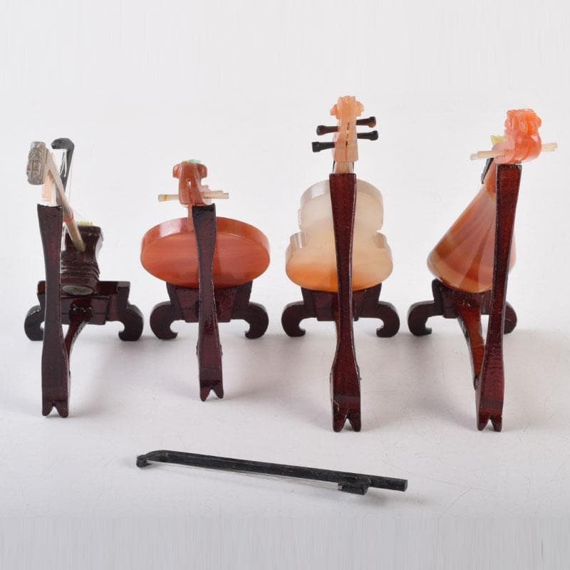中国 赤瑪瑙彫刻 小さな楽器 弦楽器など 4点 箱付 V 9210