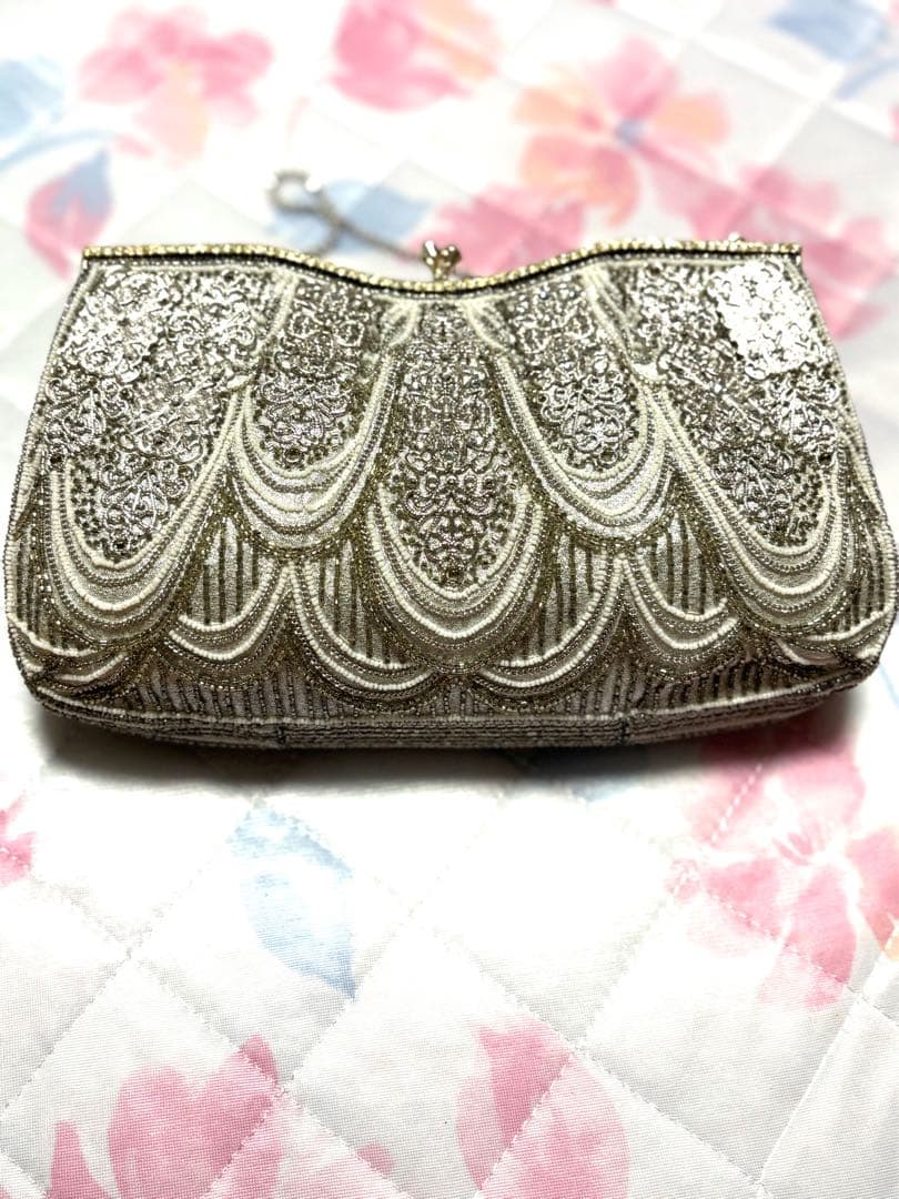 シルバー ビーズ刺繍 クラッチバッグ、パーティバック