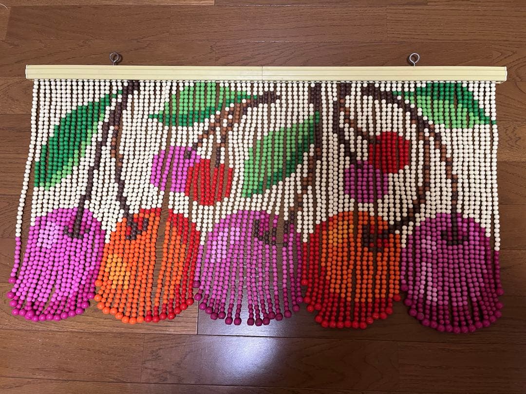 a221/希少★昭和レトロ かわいい さくらんぼデザイン ビーズ 玉のれん 昭和レトロ さくらんぼ柄 ストア 玉のれん ビーズのれん 玉簾 玉すだれ