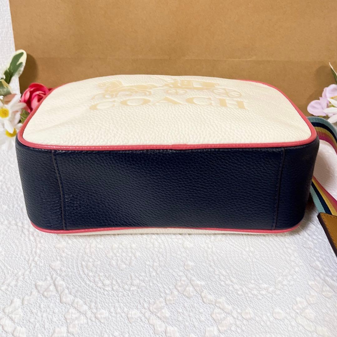 【美品】COACH コーチ ショルダーバッグ カメラバッグ 斜め掛け チャーム付