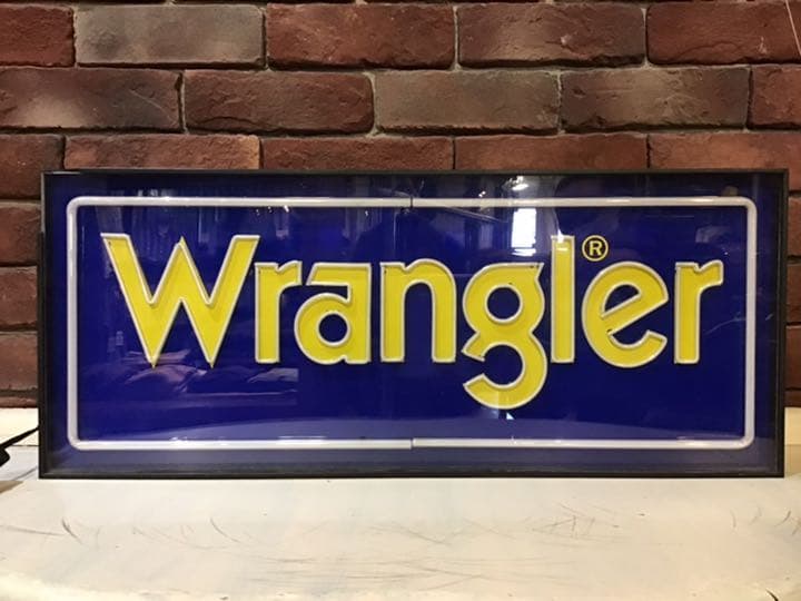 ラングラーの非売品、電飾ネオンカン看板