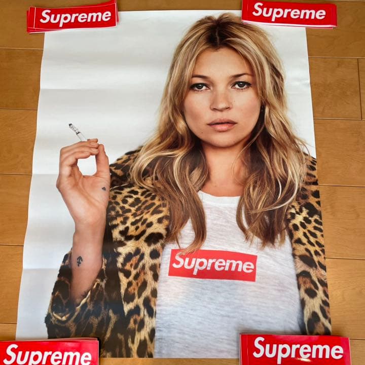 supreme ケイトモス ポスター - メルカリ