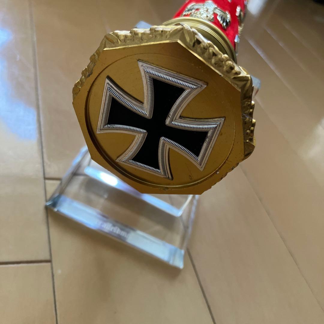 ドイツ軍 元帥杖 ロンメル将軍仕様 アクリル台座、白手袋付き - メルカリ