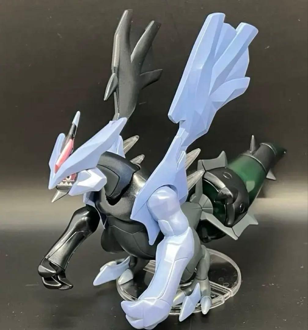 ブラックキュレム 色違い塗装 【ゆう様ご依頼】ポケプラ メガ