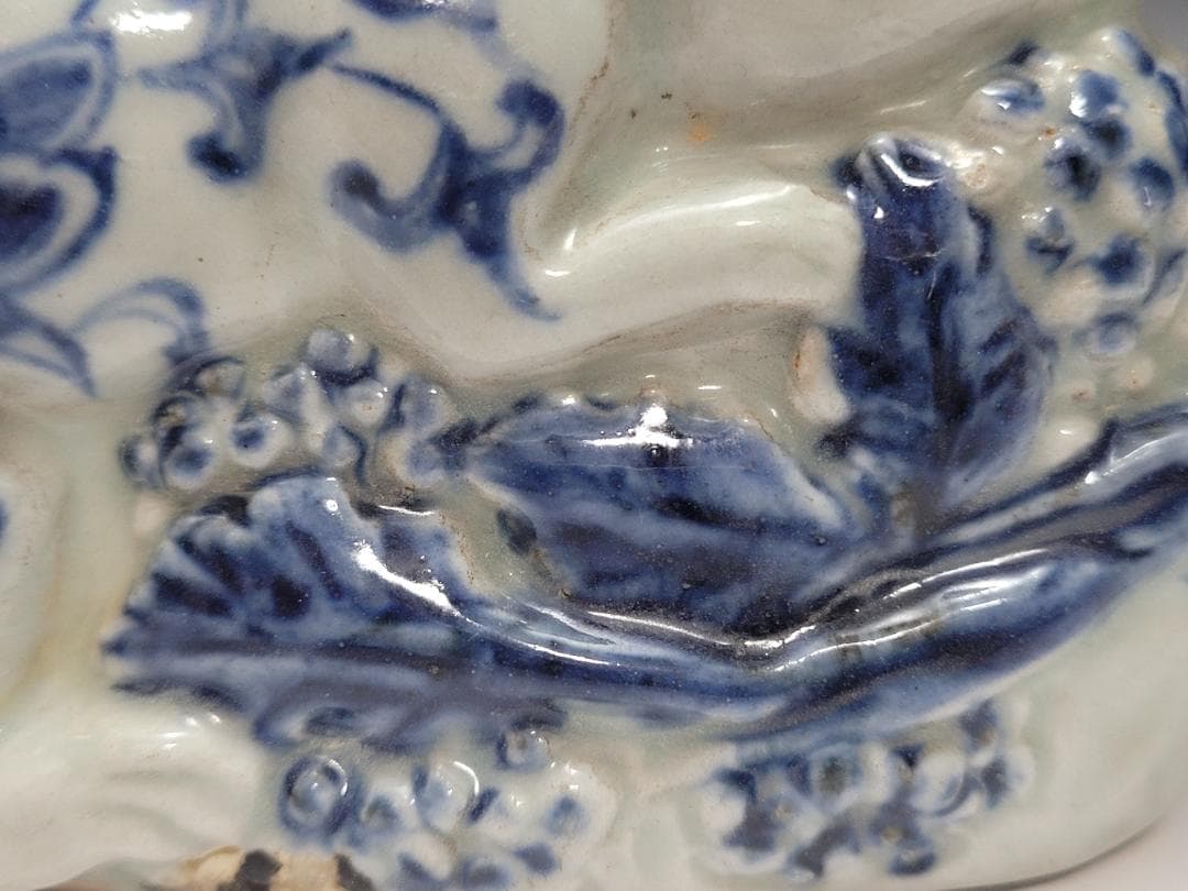 染付 リス型 松鼠型 折枝花紋 硯滴 水滴 明清時代 幅約11