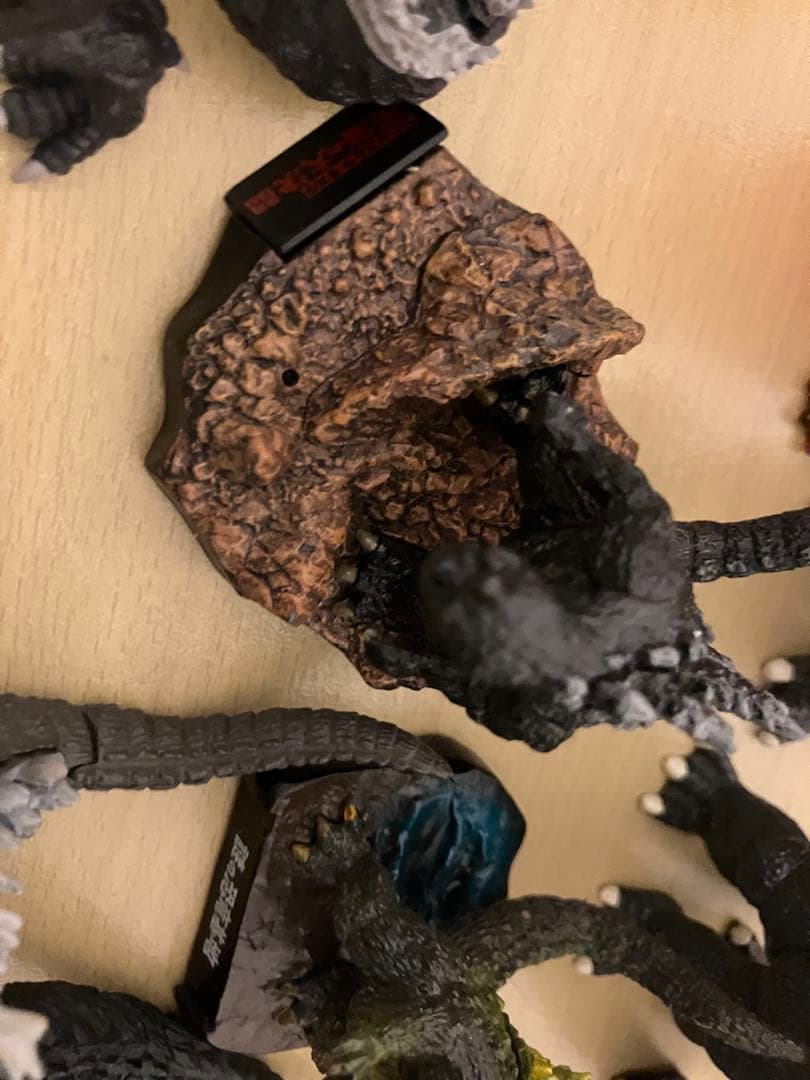 （値下げ）ゴジラ・ガメラ HG ガチャガチャ その他シリーズ 約80体セット