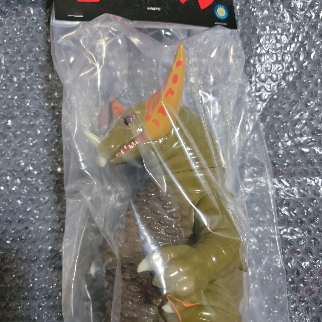 安楽安作 ゴモラ ウルトラマン メディコムトイ 怪獣 ソフビ