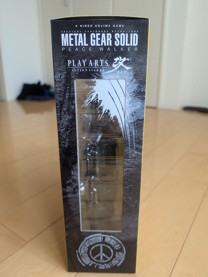 L GEAR SOLID ピースウォーカー　フィギュア