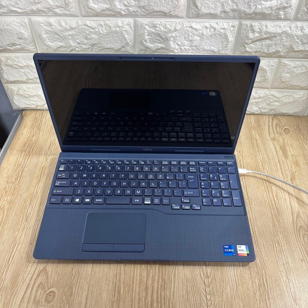 ☆高性能☆ 富士通 TH77/E3 第11世代 i7-1165G7 高速SSD