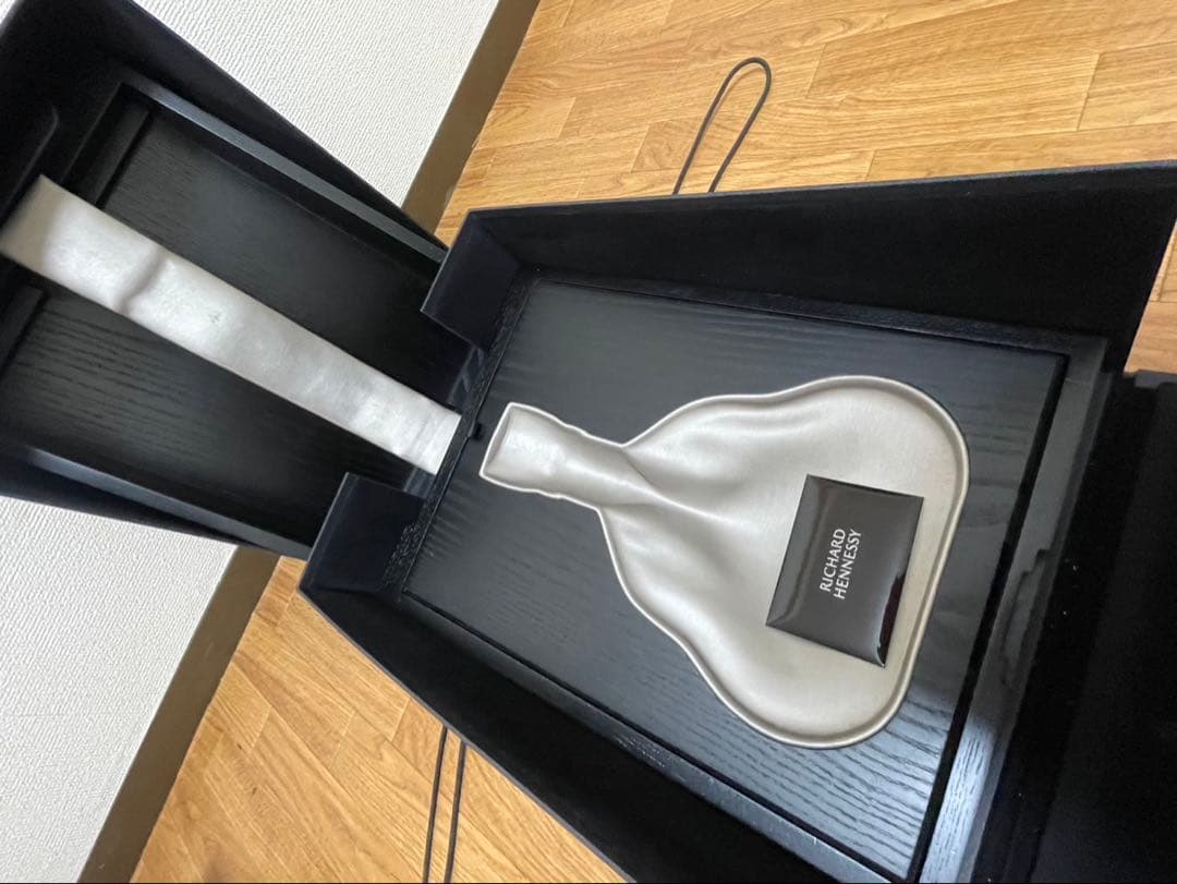 RICHARD HENNESSY ブランデー 専用ボックス付き×2 RICHARD HENNESSY ブランデー 専用ボックス付き×2 RICHARD HENNESSY