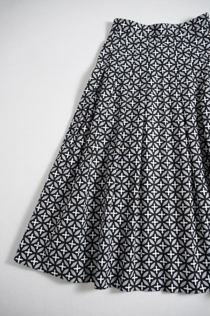 281t*美品 ドレステリア コットン オーバーラップサークルプリントスカート.