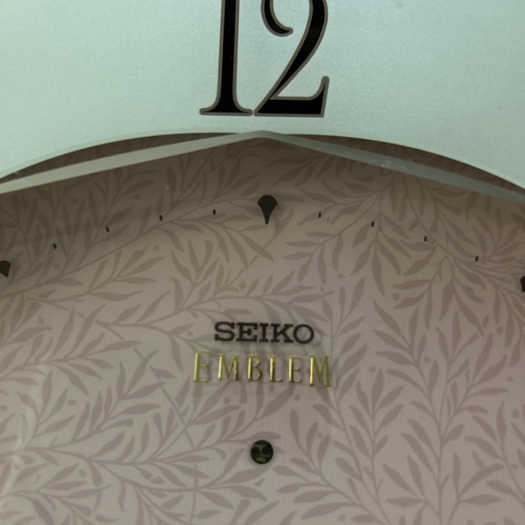 SEIKO EMBLEM 丸型掛時計 ピンク電波時計