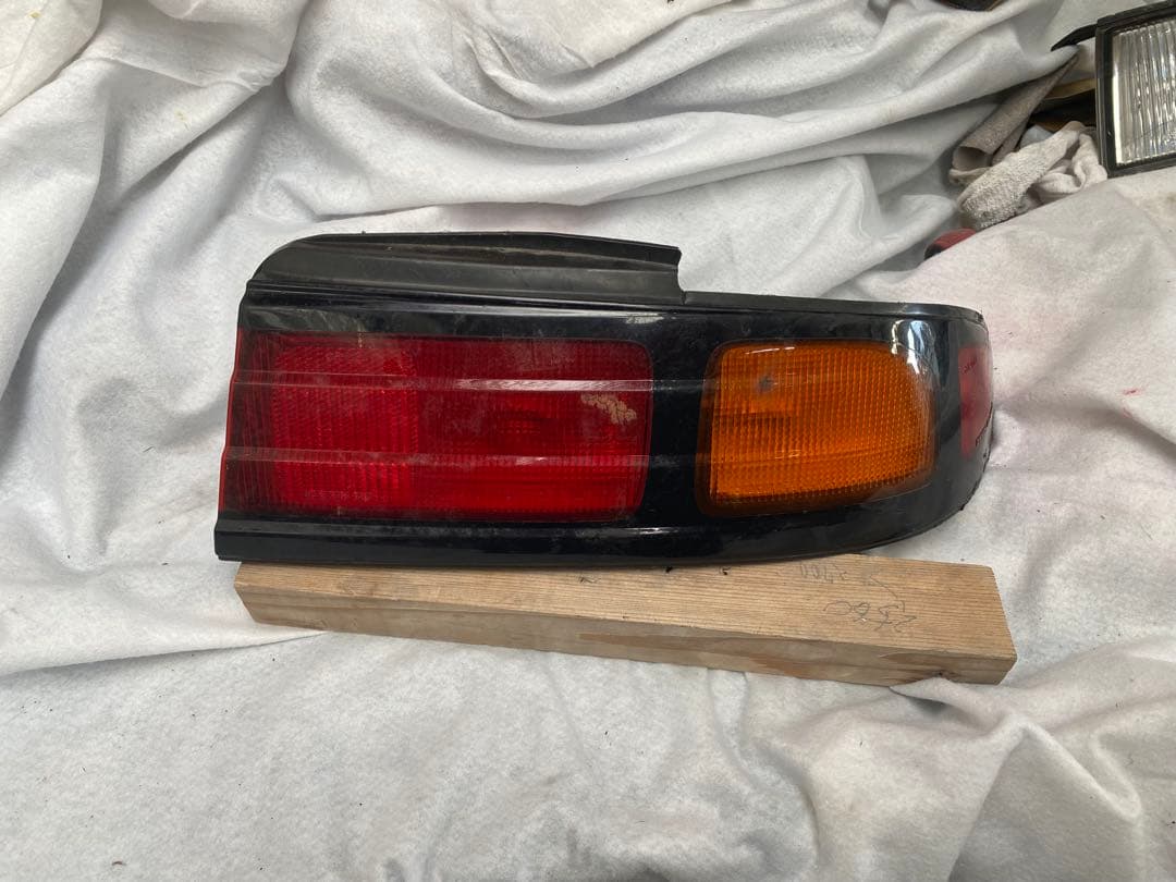 s14シルビア後期ブレーキランプ　RH 14 S14 シルビア 前期 後期 特注カラー 数量限定生産 LED テールランプ