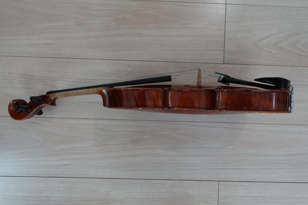 フレンチ・モダンヴァイオリン1982年　裏板一枚　中古品