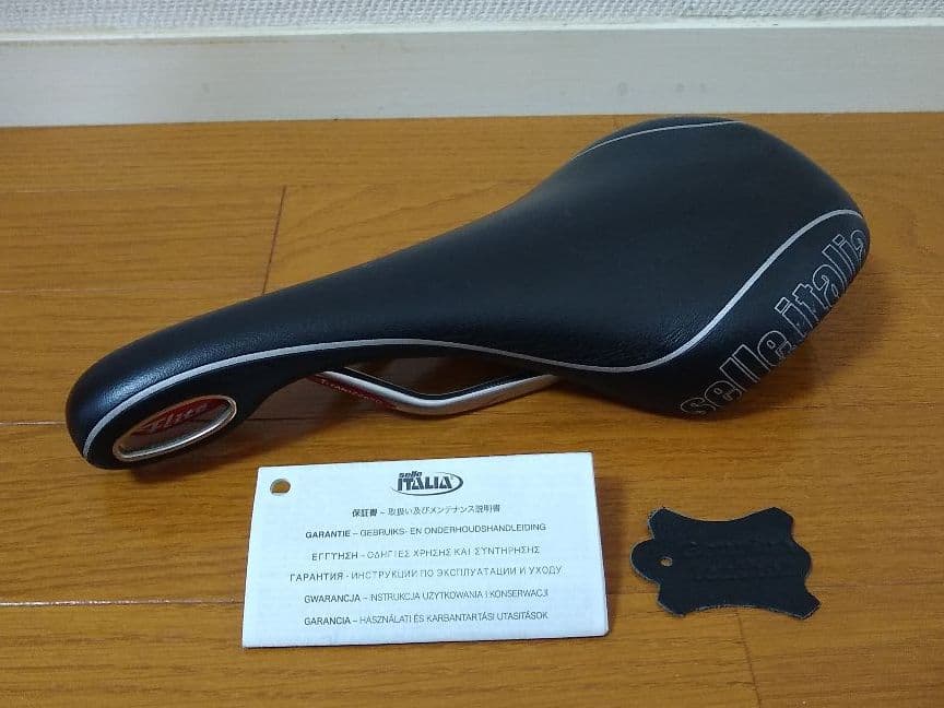 ヴィトン☆ロゴヘアバンド リストバンド 3点セット ヘアアクセサリー