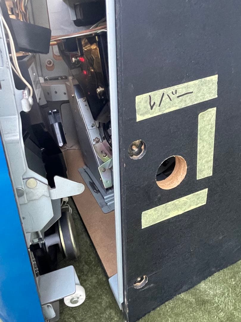 送料込み】パチスロ おそ松くん 4号機 実機 スロット おそ松さん 送料