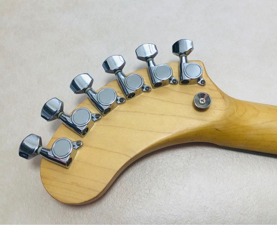 【超美品】ZO-3 ピンク アンプ内蔵ミニギター 専用ケース付き！！