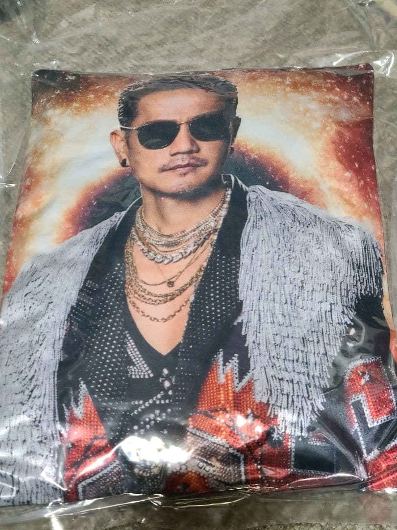 EXILE　ATSUSHI　REASON　クッション　ガチャ EXILE LIVE TOUR 2025 “THE REASON”』会場カプセル開催決定!! | LDH