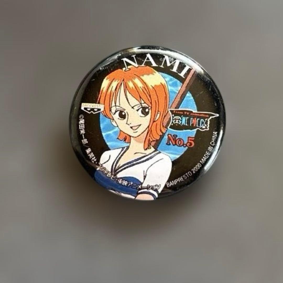 ワンピース ナミ 缶バッジ - メルカリ