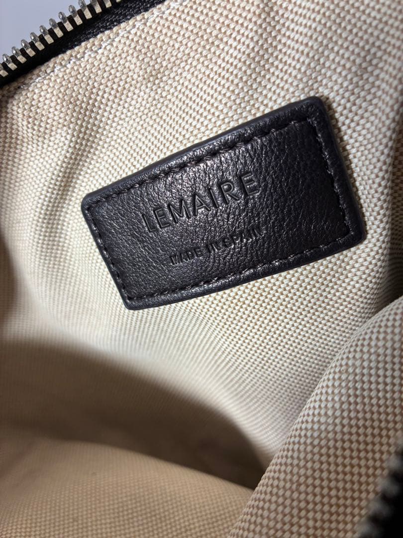 美品 Lemaire（ルメール）スペイン製 レザーバッグ