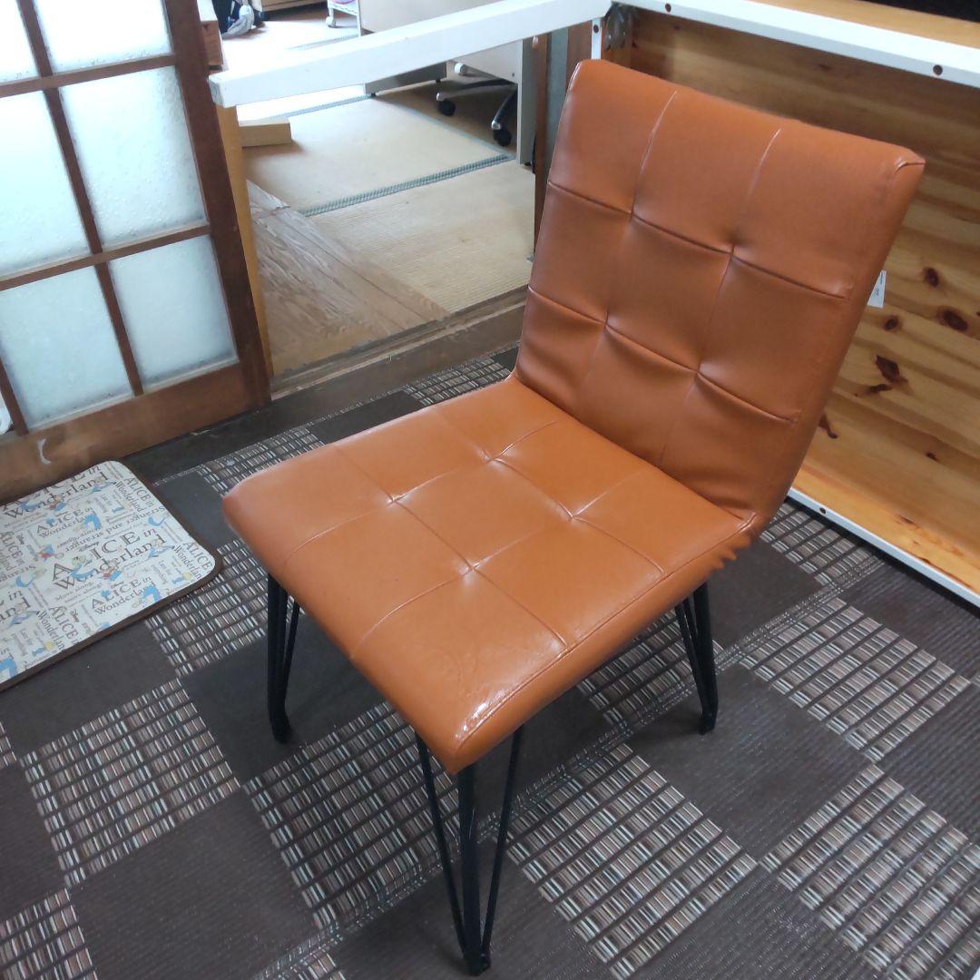 IKEAダイニングテーブルとサン椅子セット